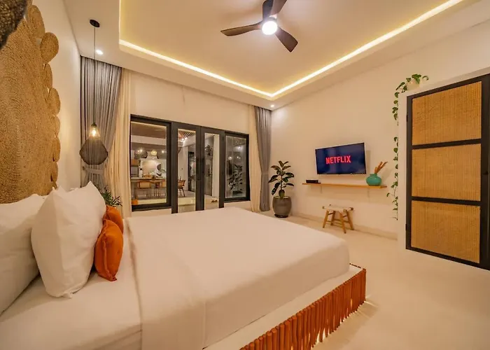 3br W- Private Pool & Sun Loungers