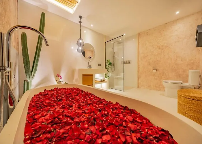 فيلة 3br W- Private Pool & Sun Loungers