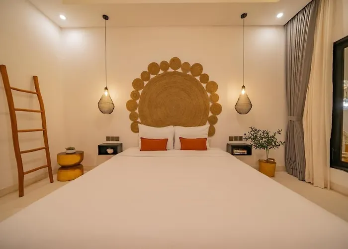 فيلة 3br W- Private Pool & Sun Loungers سمينياك