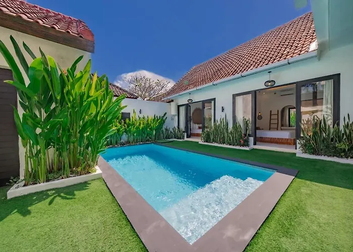 3br W- Private Pool & Sun Loungers فيلة