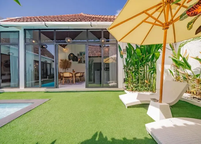 3br W- Private Pool & Sun Loungers