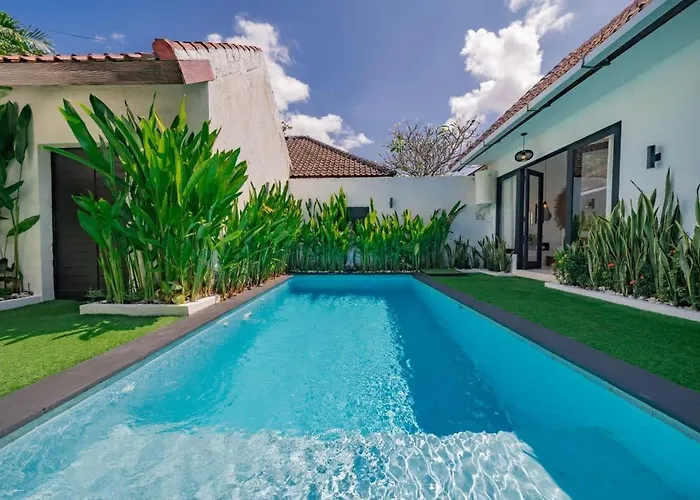 3br W- Private Pool & Sun Loungers