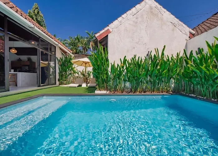 3br W- Private Pool & Sun Loungers * سمينياك