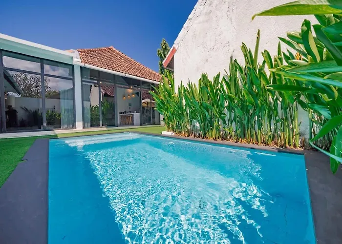 3br W- Private Pool & Sun Loungers