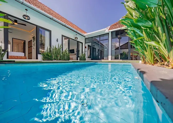 3br W- Private Pool & Sun Loungers