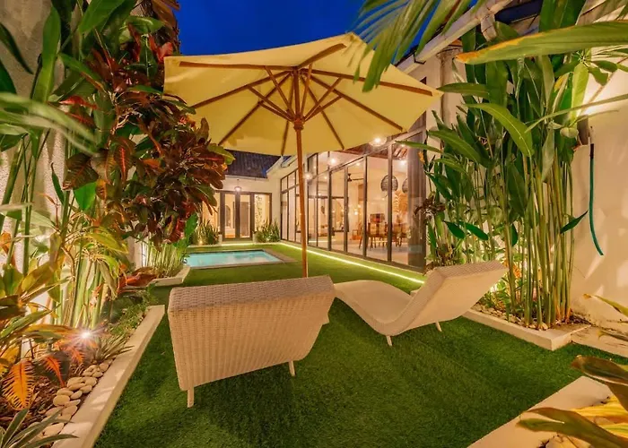 3br W- Private Pool & Sun Loungers فيلة