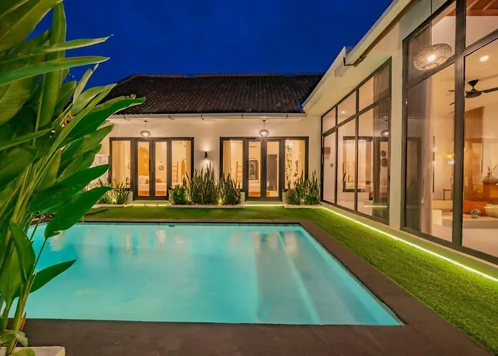 3br W- Private Pool & Sun Loungers فيلة
