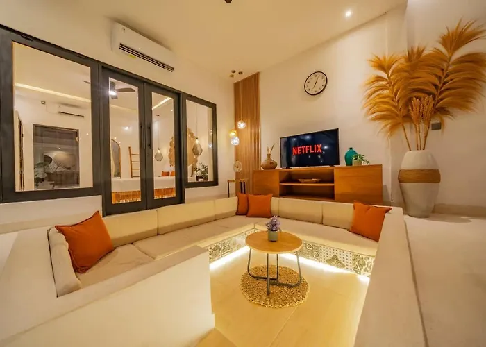 3br W- Private Pool & Sun Loungers