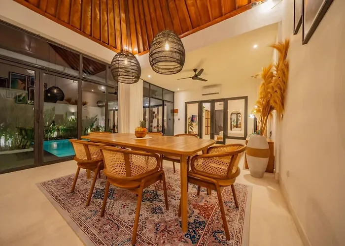 3br W- Private Pool & Sun Loungers *